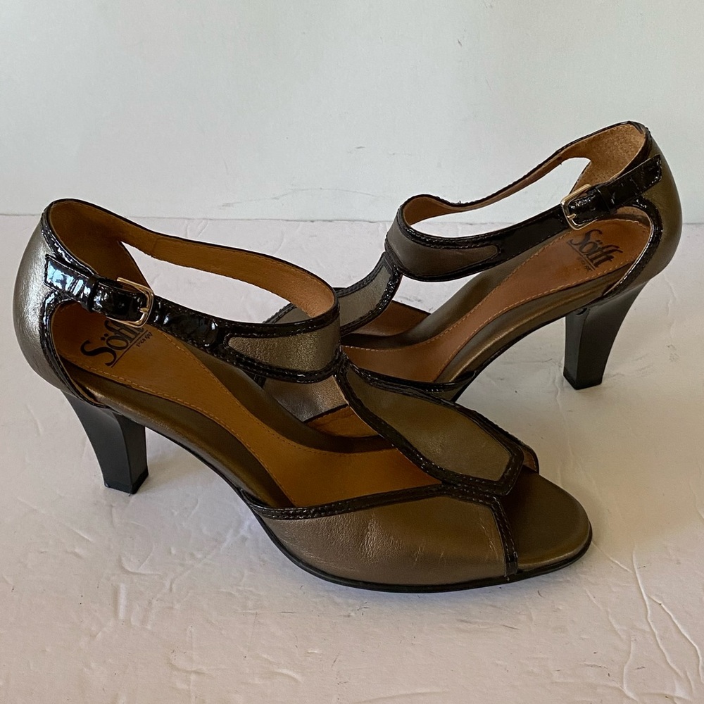 sofft mary jane pumps